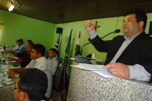  Secretário Adelmo Soares conversou com trabalhadores rurais de Buriti e anunciou a liberação de crédito do governo federal