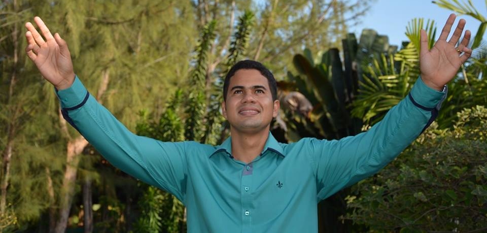 12191887_845381915560954_1613393797838990649_n