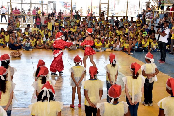16370_todos_por_sao_luis_natal_criancas_181215_foto_mauricioalexandre23