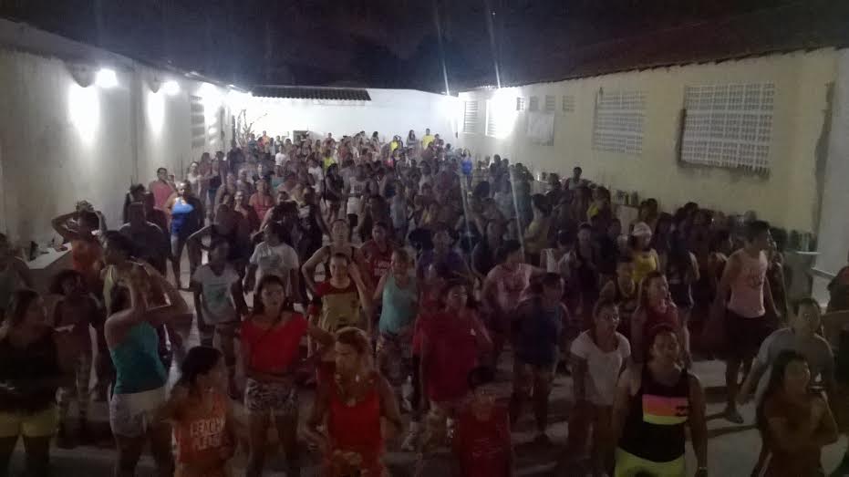 Comunidades participam de atividades de esportes, lazer e cursos profissionalizantes numa iniciativa do vereador Francisco Chaguinhas.