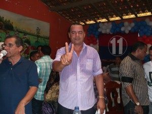 Prefeito temporariamente afastado, José Baldoino