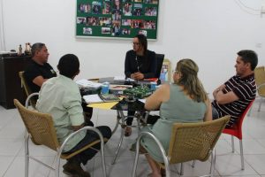 prefeita recebeu em seu gabinete o Sr. João Neto, representante da Gerência Regional do Ministério do Trabalho de Imperatriz