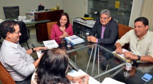 Prefeitura e governo do Estado reforçam parcerias para área da Educação